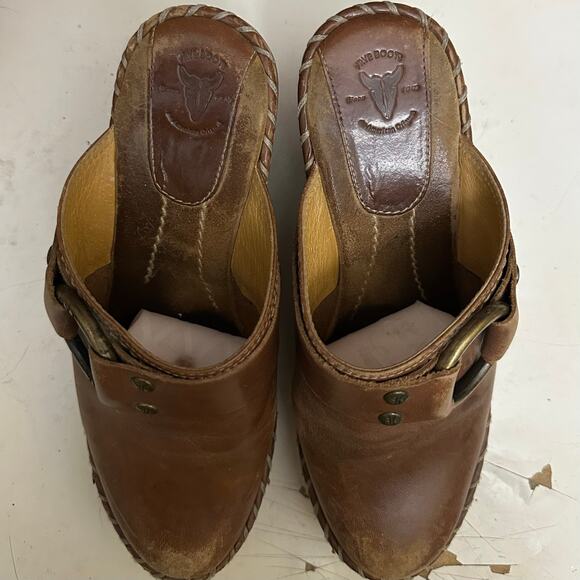 Frye Women’s Charlotte Ring Brown Distressed Heeled Clogs Mule Shoes Size 6 M - Picture 5 of 15